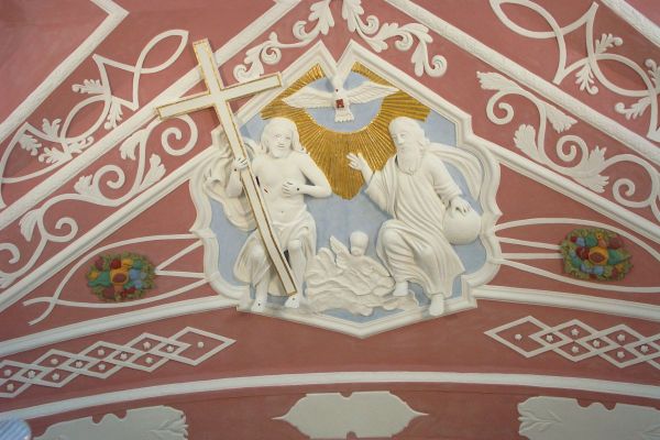 Altenkunstadt Pfarrkirche Innenraum restauriert