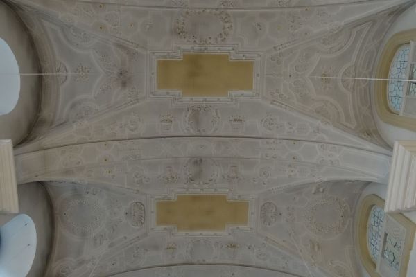 Stuckrestaurierung Institutskirche Vorzustand